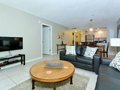 Siesta Key Vacation Condo with Beach and Bay Access